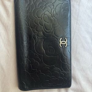 CHANEL Black Floral Pattern Wallet
